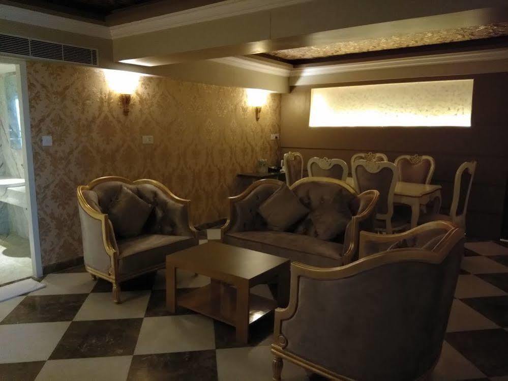 Hotel Oxina Lygon Tiruchirappalli Exterior photo